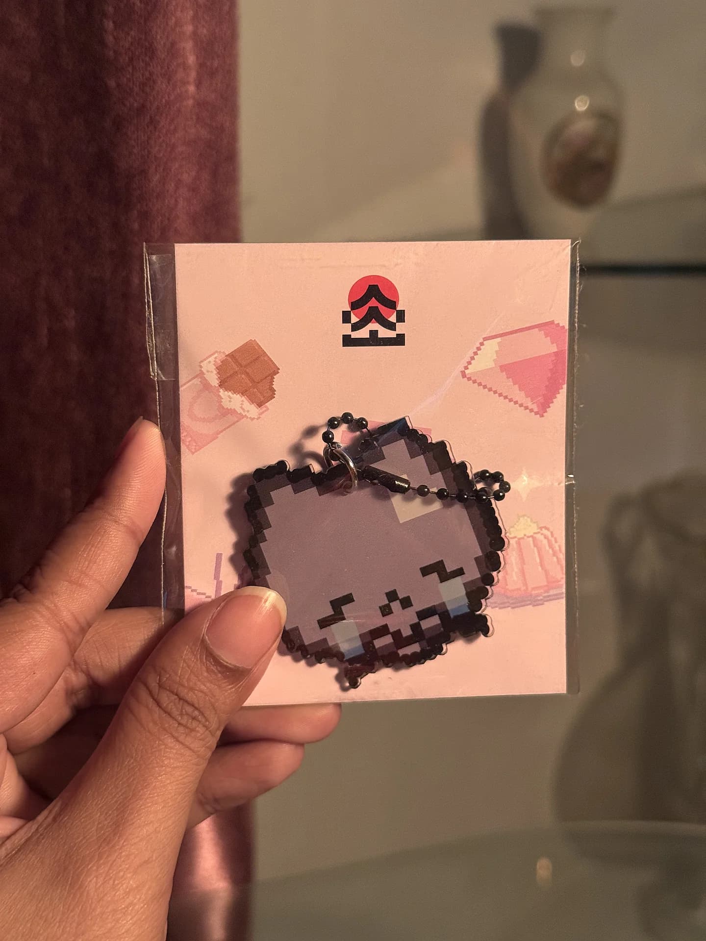 Pixel Grey Crying Kitty Keychain - Thumbnail 3